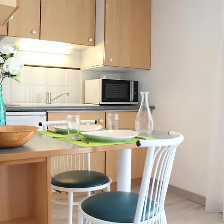 Apartment Avec Balcon, Piscine Et Proche - La Rochelle - Fr-1-246-54 La Rochelle (Charente-Maritime)